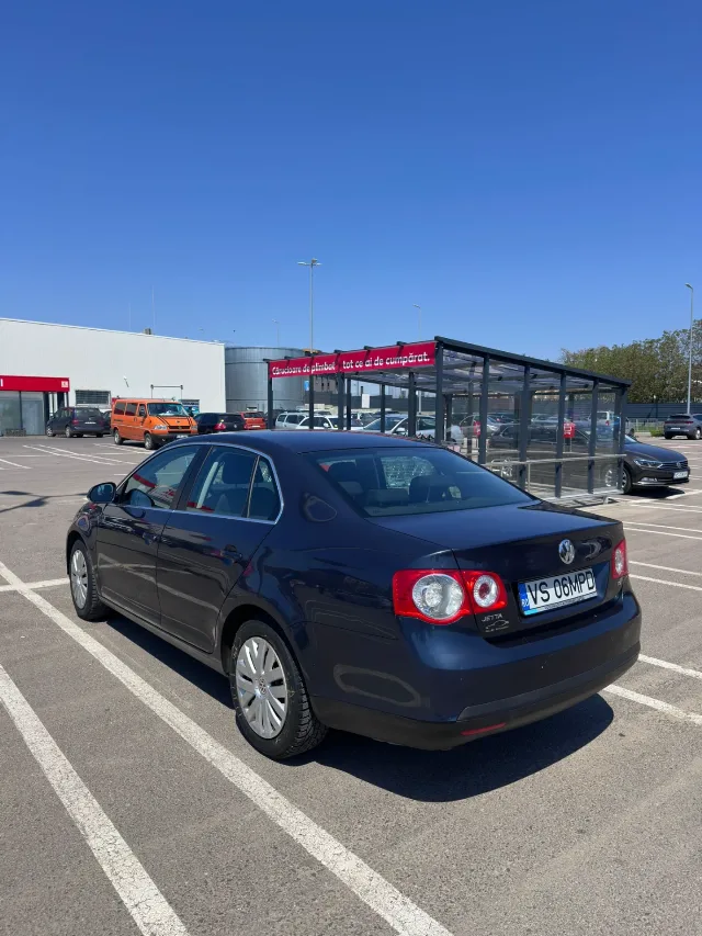 VÂND  Volkswagen Jetta automată – fotografia 4 din 5