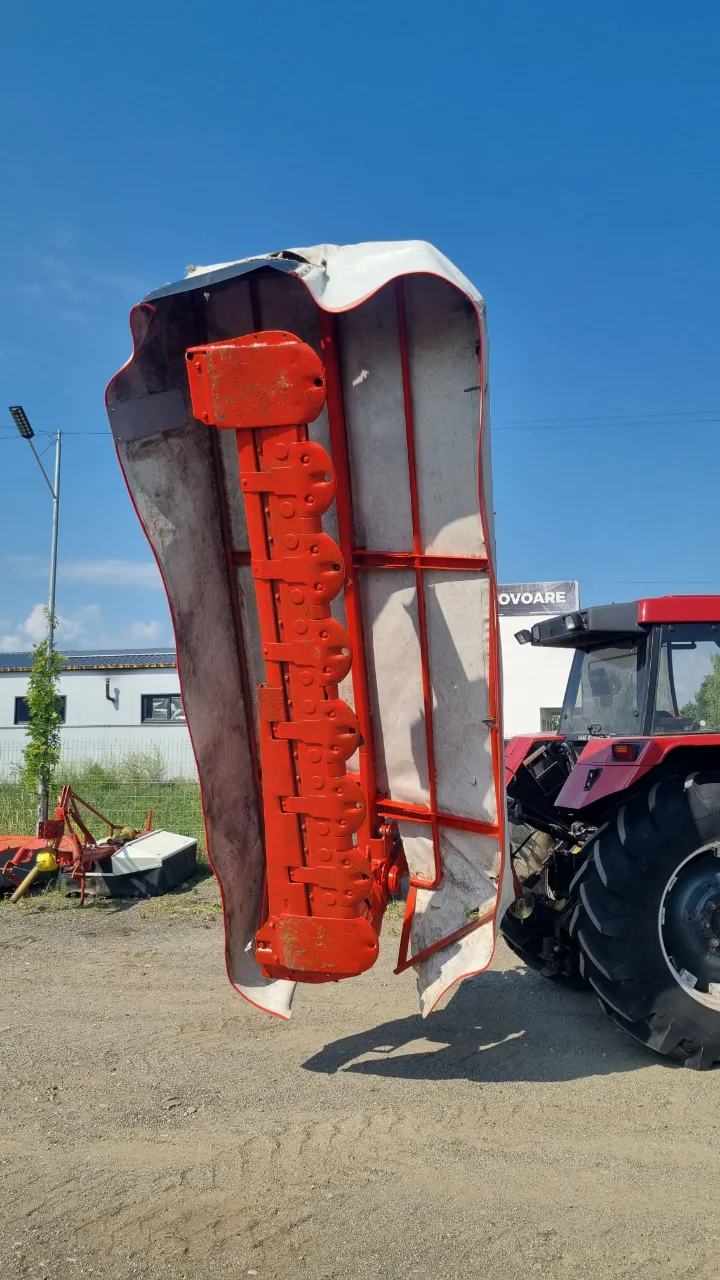Cositoare Kuhn 801 de 3.20 m – fotografia 4 din 5