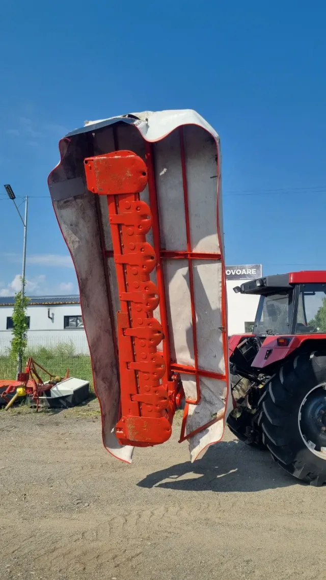 Cositoare Kuhn 801 de 3.20 m – fotografia 4 din 5