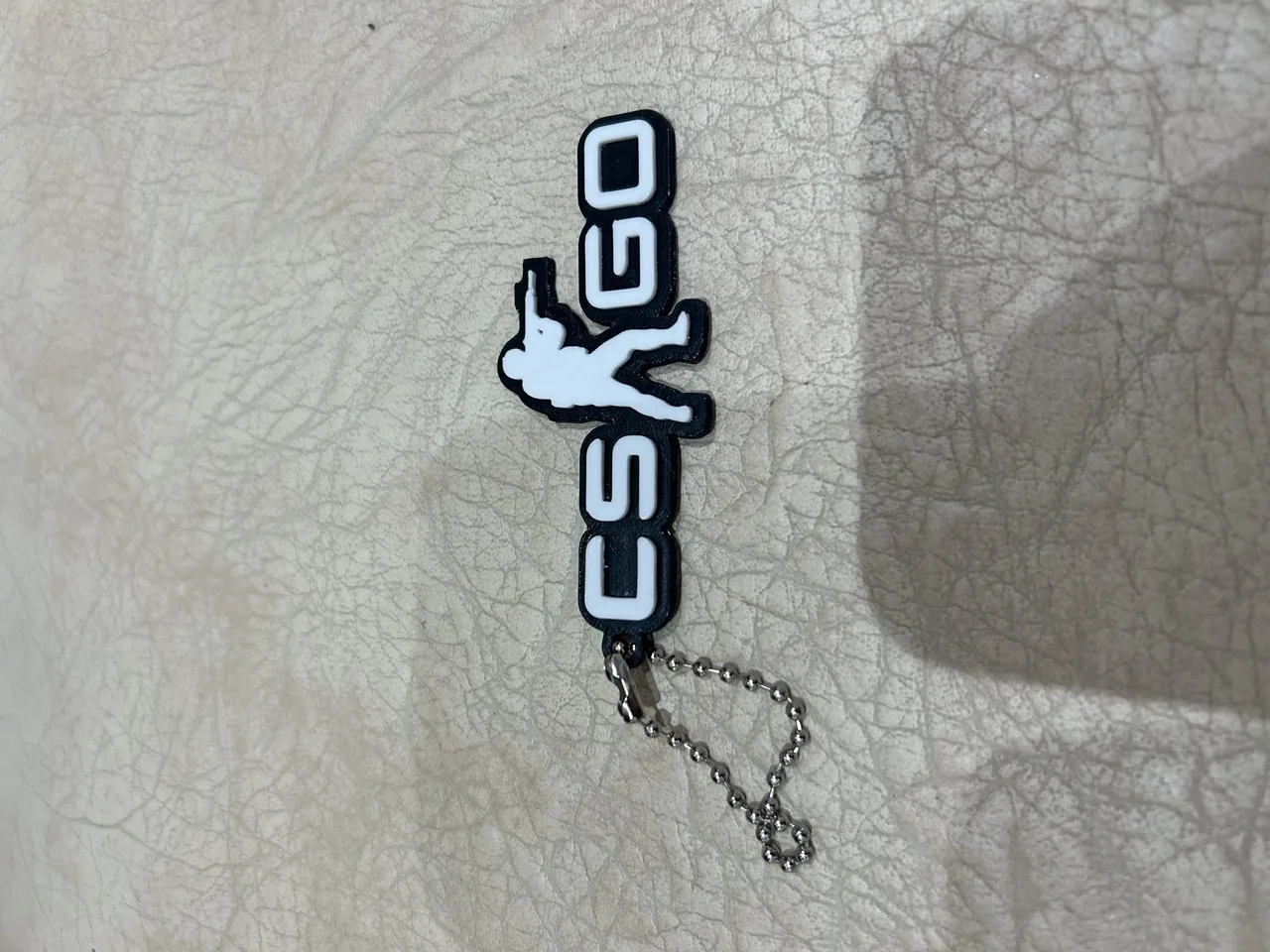 Breloc CS GO - printat 3D – fotografia 1 din 3