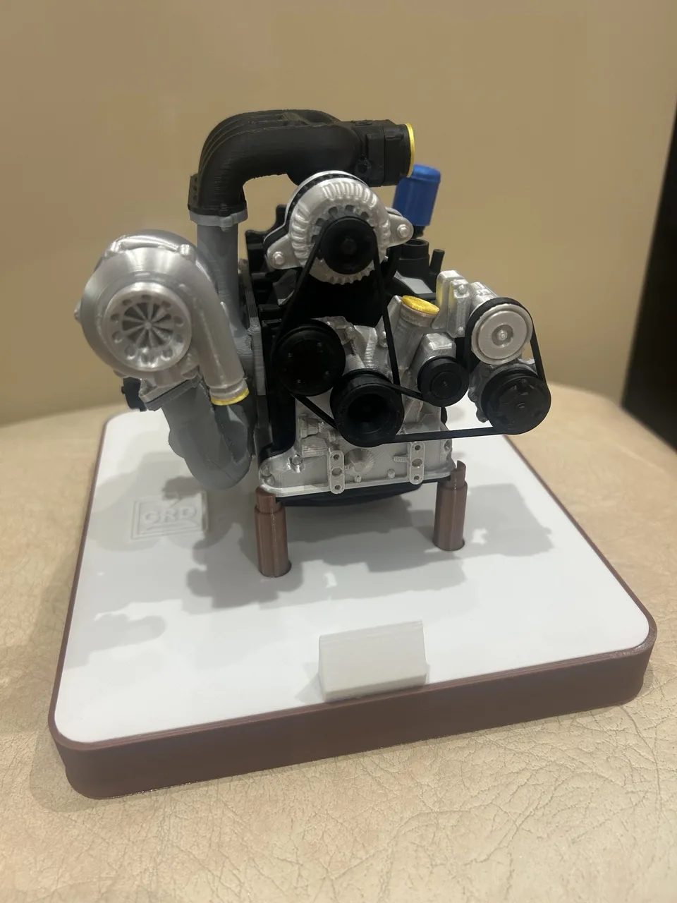 Macheta motor - printat 3D – fotografia 1 din 4