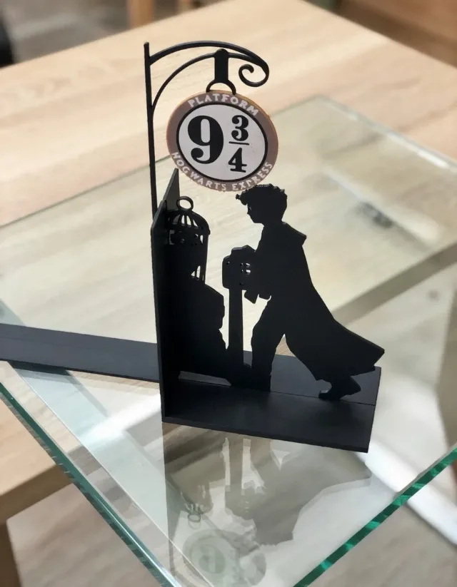 Suport pentru cărți Harry Potter – Peronul 9¾ ⚡📚 – fotografia 2 din 5