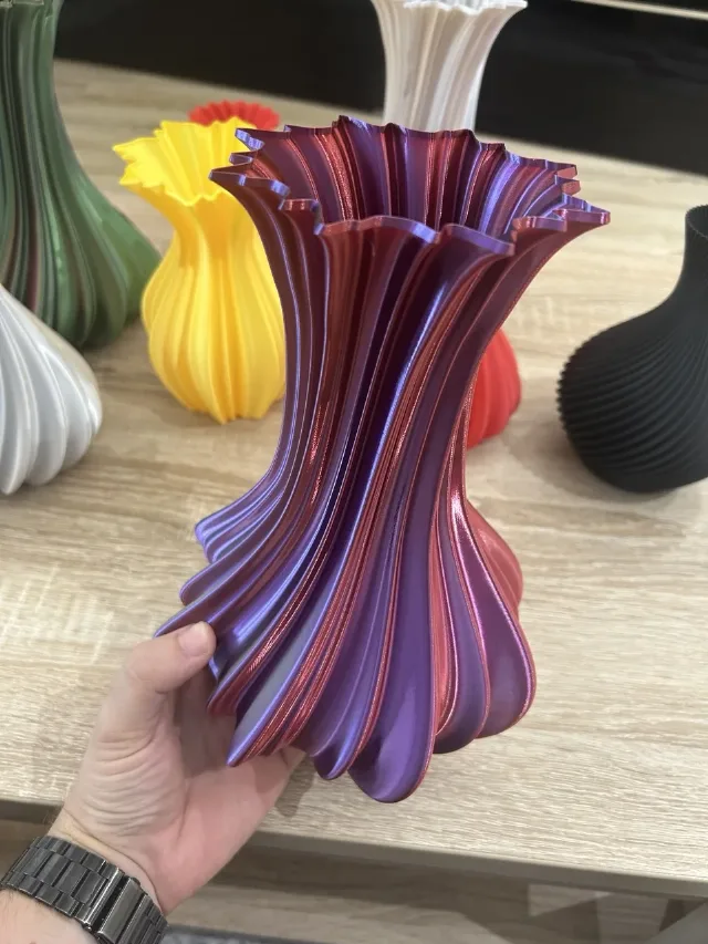 Vaza printata 3D - 24 cm inaltime – fotografia 3 din 5