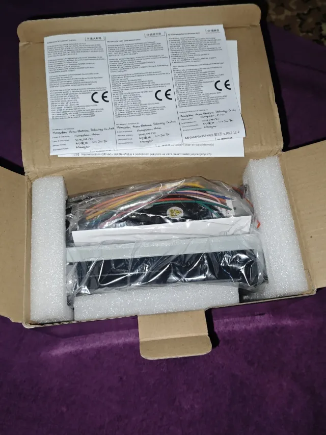 car multimedia player – fotografia 6 din 6