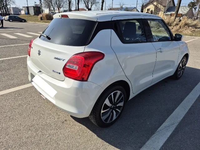 Vand auto Suzuki Swift M-Hybrid 1.2 Spirit – fotografia 3 din 8