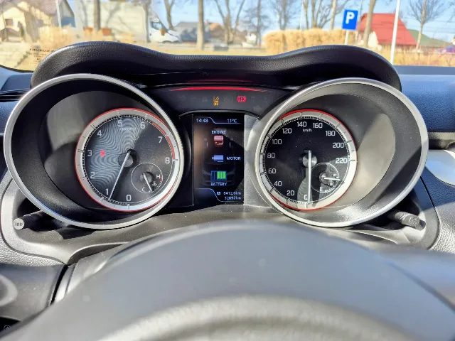 Vand auto Suzuki Swift M-Hybrid 1.2 Spirit – fotografia 7 din 8