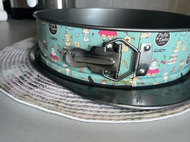 Tava tort cu băza detașabilă, 27x8 – fotografia 4 din 7