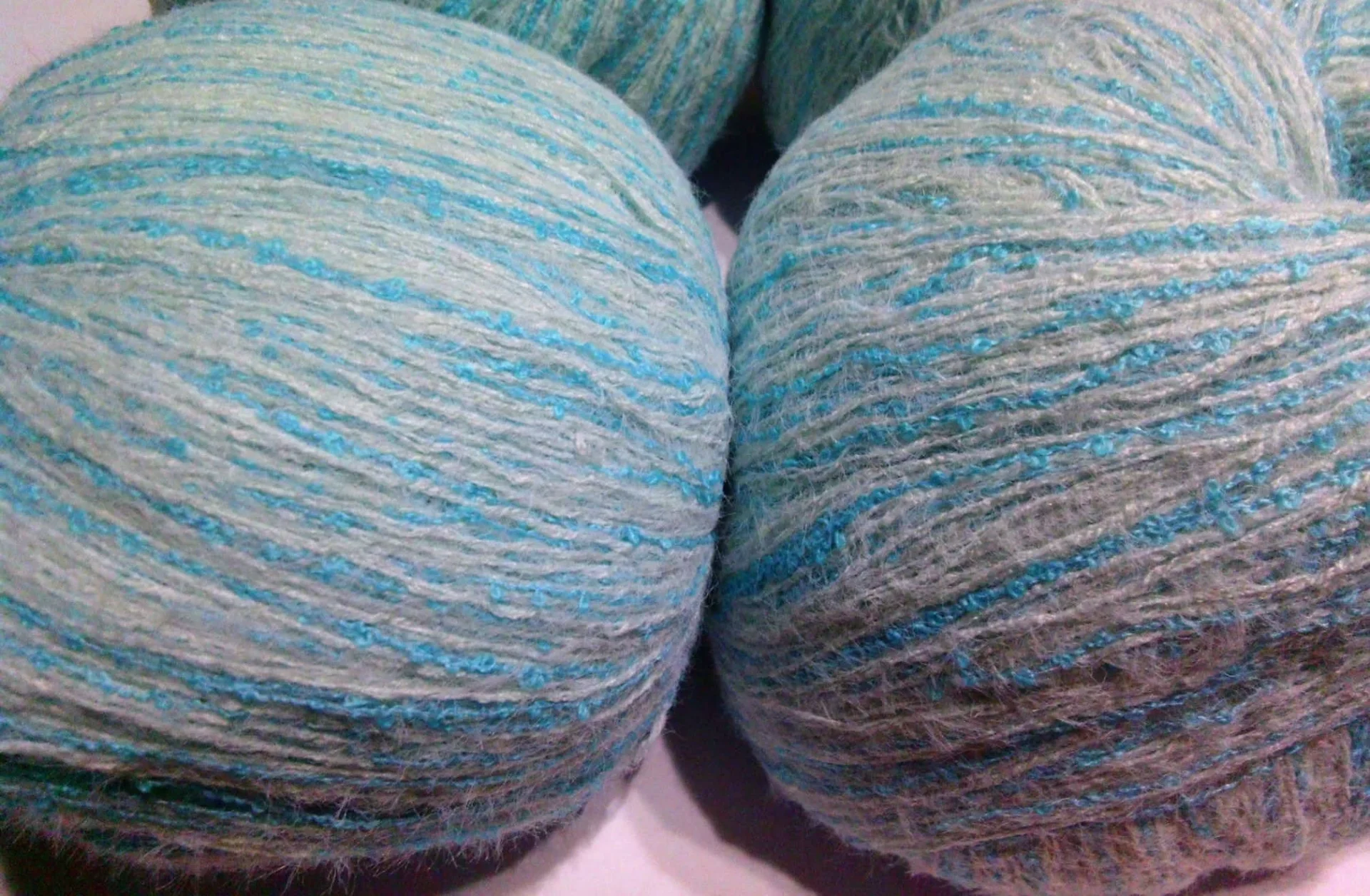 MOHAIR / ALPACA - fir subtire - ALB/TURCOAZ – Curtea de Arges, Argeș – Produse pentru hobby-uri creative