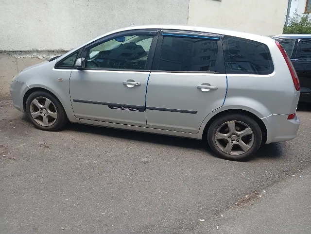 Vând Ford Cmax 1.6 diesel – fotografia 5 din 6