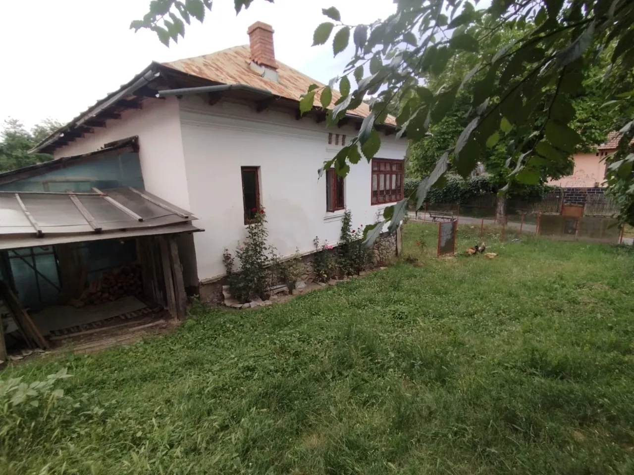 vând casă în sat MATEESTI com SCAUNIȘ VALCEA compusă din 3 – fotografia 2 din 8