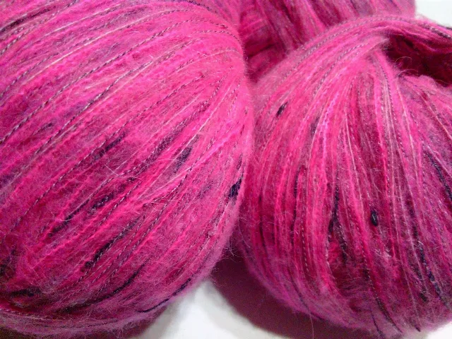 MOHAIR / ALPACA - fir subtire - ROZ/FUCSIA/BLEUMARIN – Curtea de Arges, Argeș