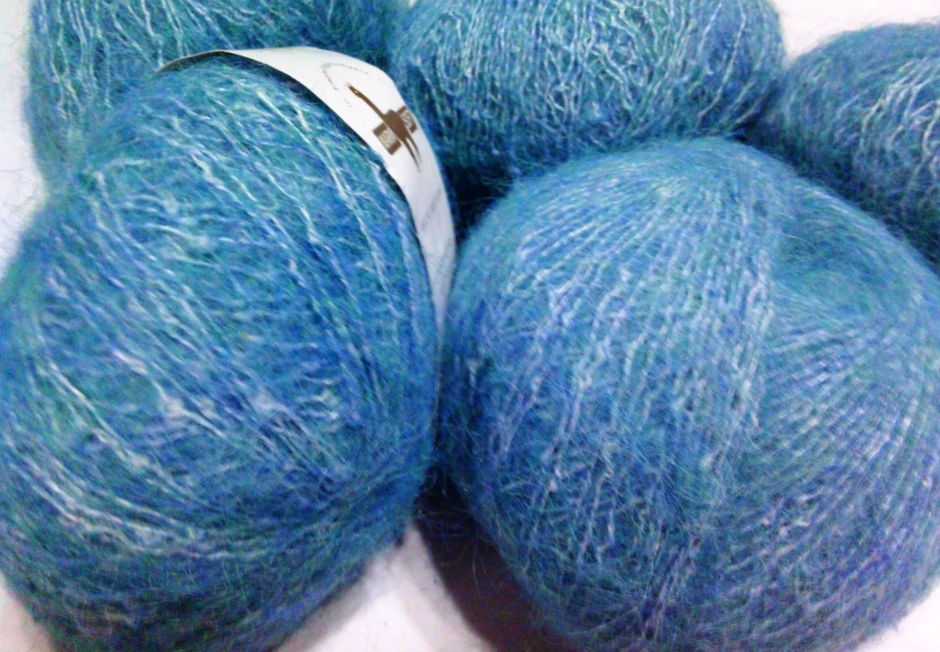 MOHAIR CU ALPACA - Albastru usor spicat – Curtea de Arges, Argeș – Produse pentru hobby-uri creative