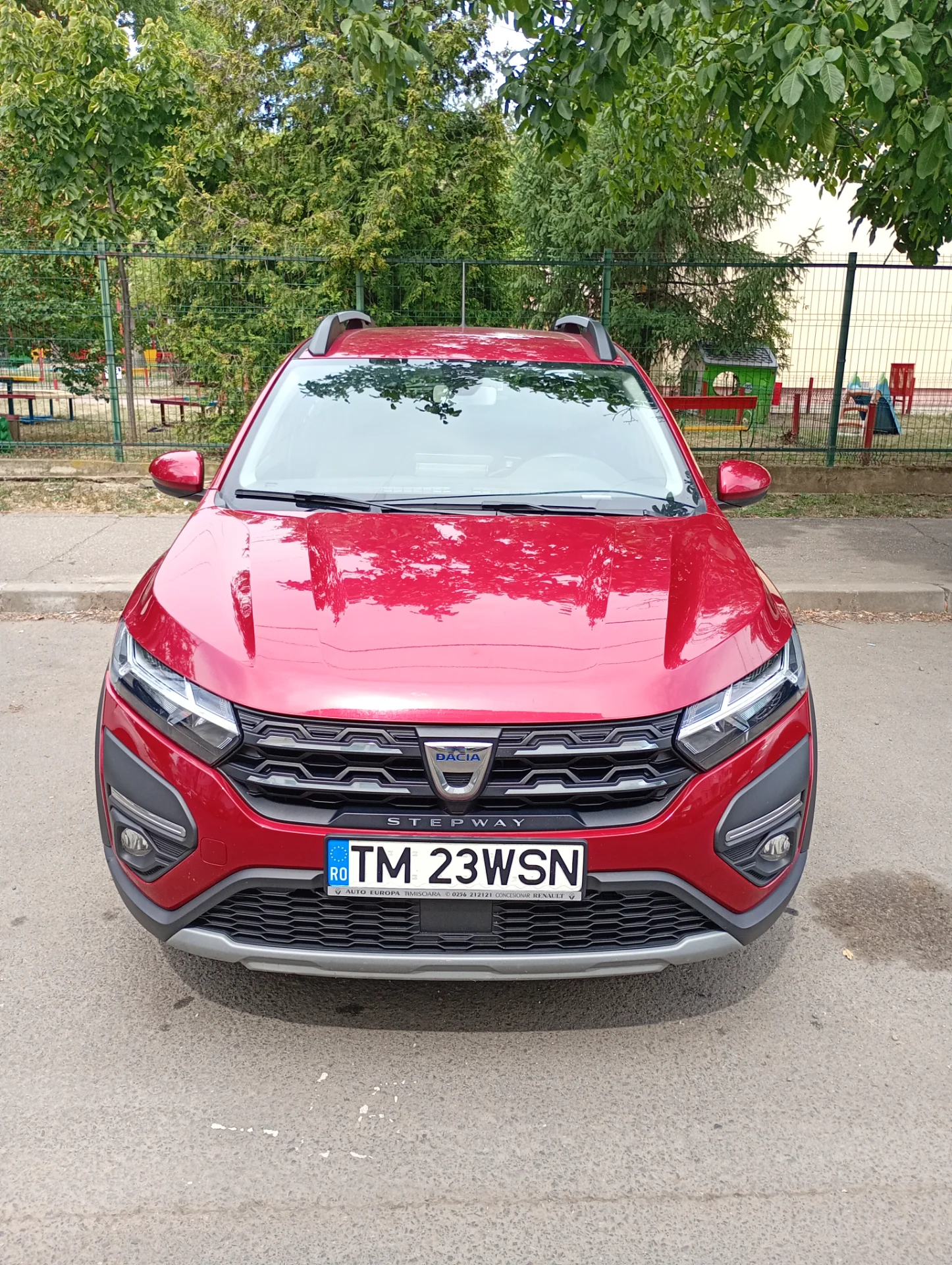Dacia Sandero Stepway automatică – fotografia 1 din 5