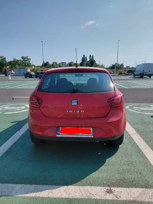 Vând Seat Ibiza 1.2 benzina – fotografia 2 din 4