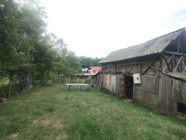vând casă în sat MATEESTI com SCAUNIȘ VALCEA compusă din 3 – fotografia 3 din 8