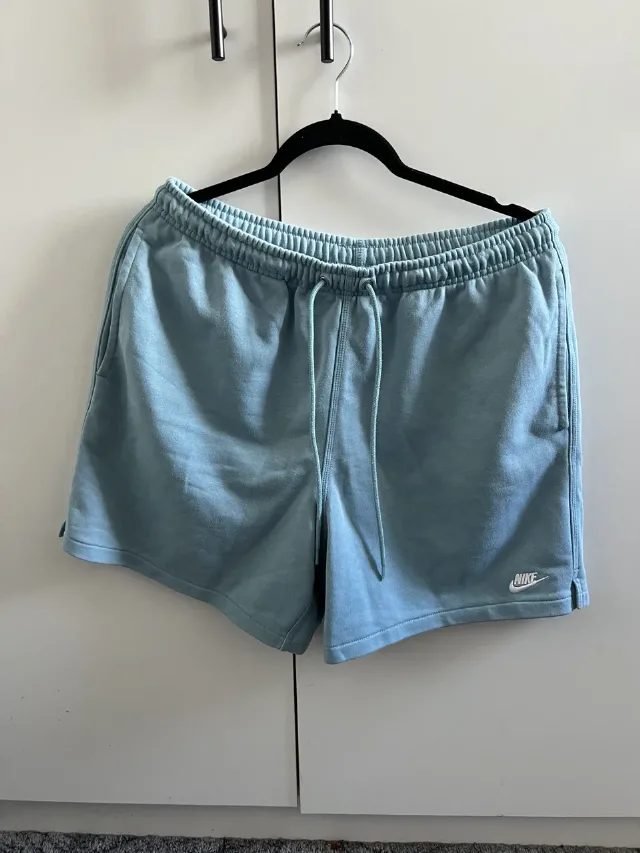 Pantaloni scurți Nike | marimea M – Sector 6, București