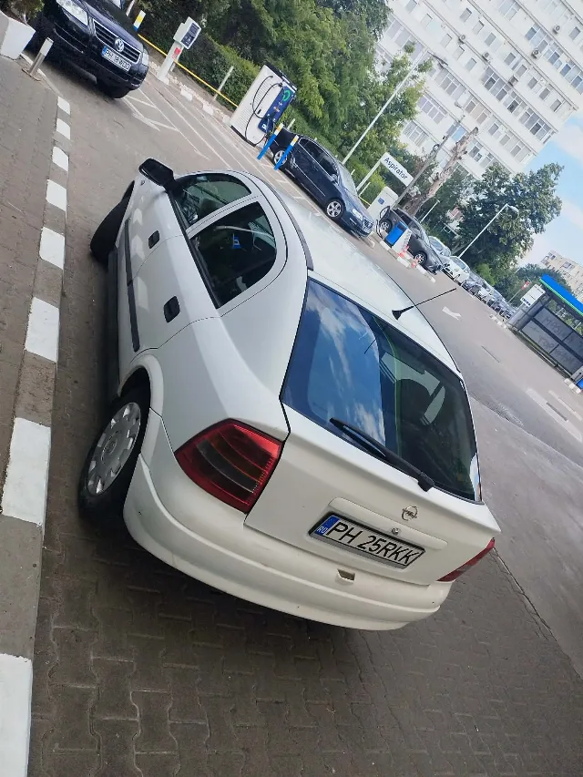 Vând urgent Opel Astra g 2008 – fotografia 4 din 7