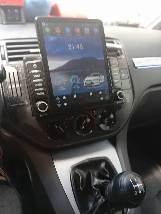 Vând Ford Cmax 1.6 diesel – fotografia 3 din 6
