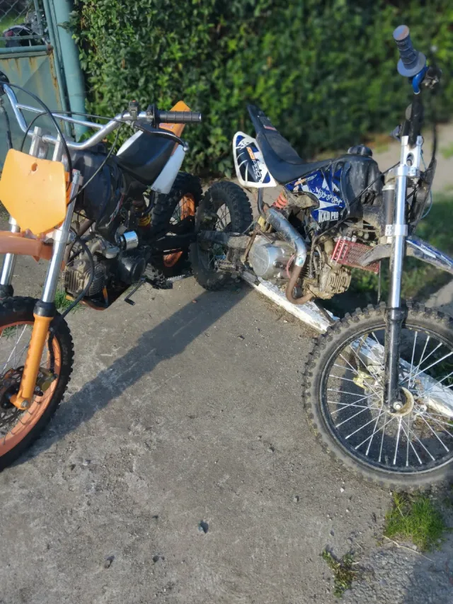 vind 2 crosuri 125 cc set nou refăcute total – Medias, Sibiu