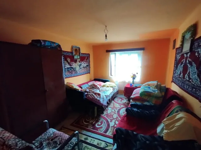 vând casă în sat MATEESTI com SCAUNIȘ VALCEA compusă din 3 – fotografia 7 din 8