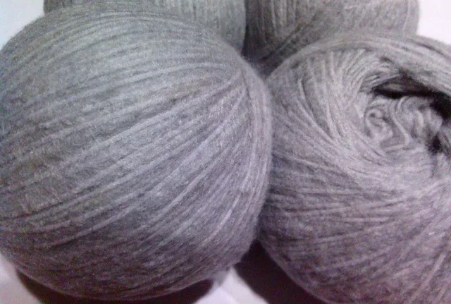 MOHAIR / VASCOZA - fir subtire, racoros, matasos - GRI DESCHIS – Curtea de Arges, Argeș