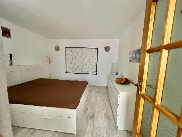 Casă individuală P+1 | Zona Brâncoveanu - Alunișului | Complet renovată, mobilată și utilată ,190mp, curte, pivniță .15 min orășelul Copiilor, metrou – fotografia 6 din 6