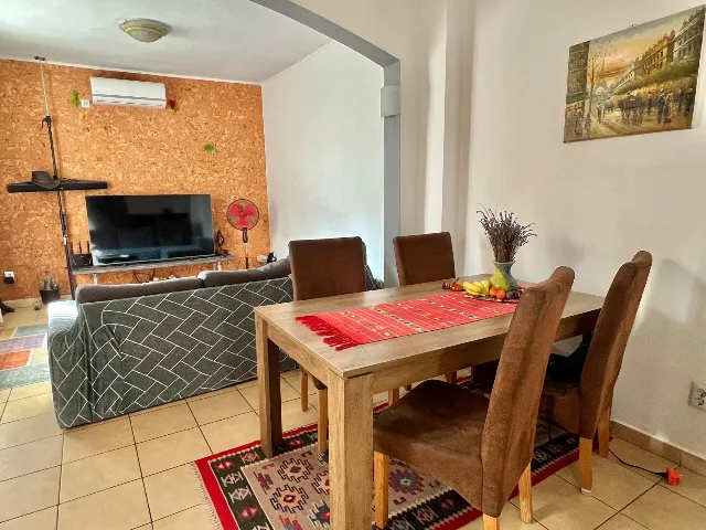 Casă individuală P+1 | Zona Brâncoveanu - Alunișului | Complet renovată, mobilată și utilată ,190mp, curte, pivniță .15 min orășelul Copiilor, metrou – Sector 4, București