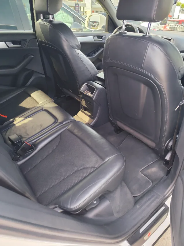 Mă vinde.AudiQ5 – fotografia 4 din 6