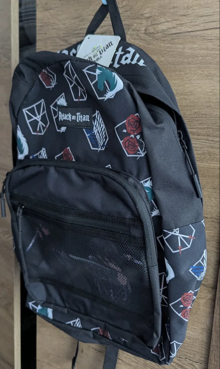 Rucsac Attack On Titan original produs Nou – fotografia 1 din 1