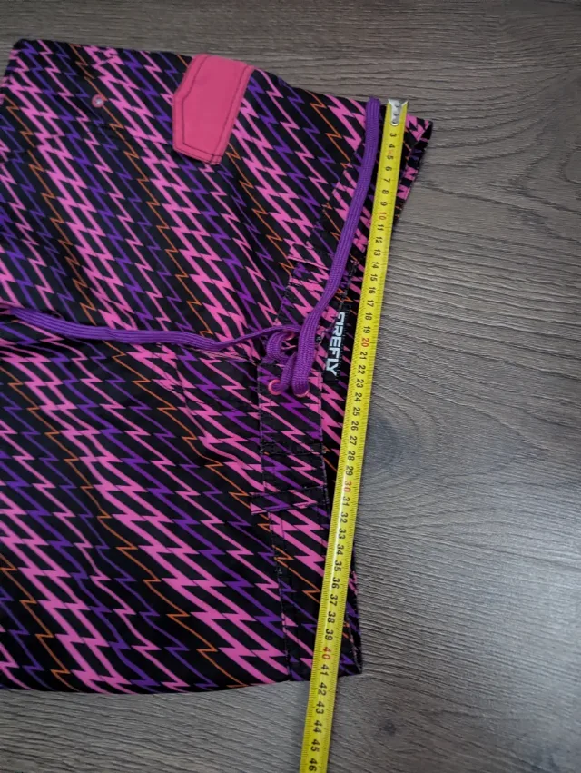 Pantaloni apă noi mărimea M bărbați – fotografia 2 din 3