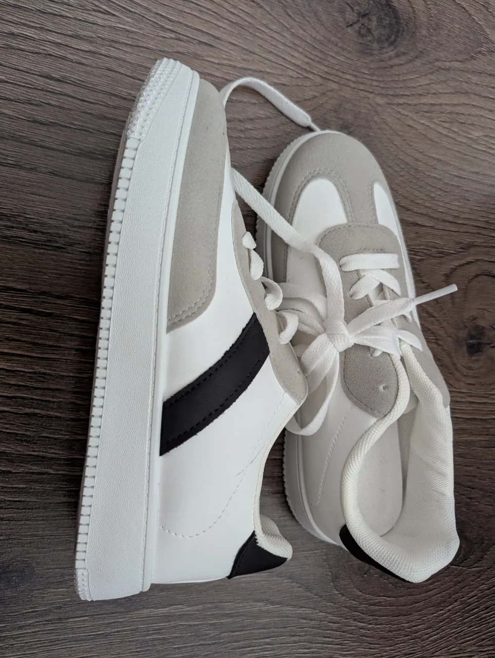 Adidași noi mărimea 38 unisex – fotografia 2 din 4