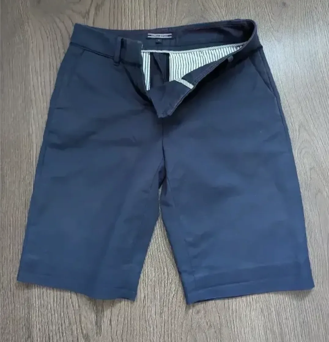 Pantaloni scurți Tommy Hilfiger mărimea XS – Vaslui, Vaslui