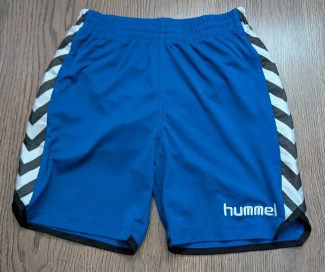 Pantaloni scurți sport Hummel mărimea XS – Vaslui, Vaslui