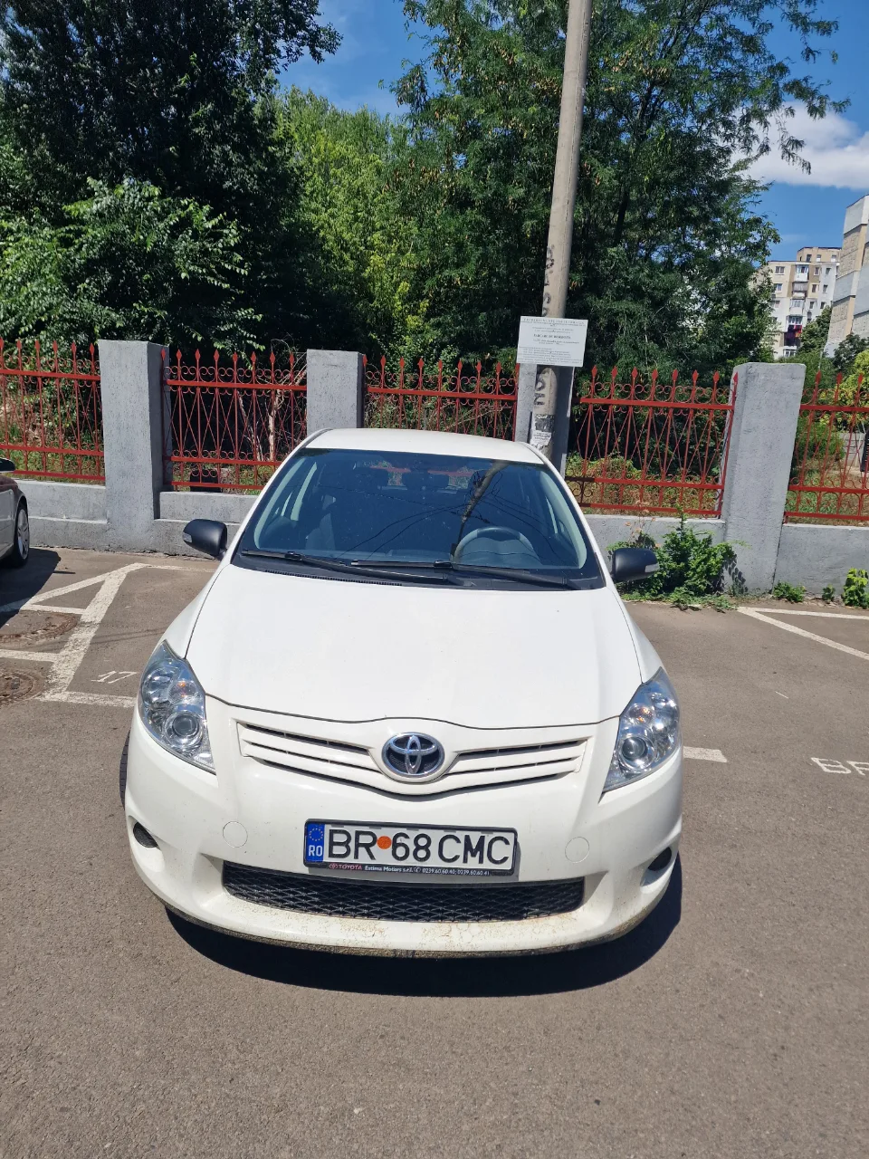 Vand Toyota Auris – fotografia 4 din 8