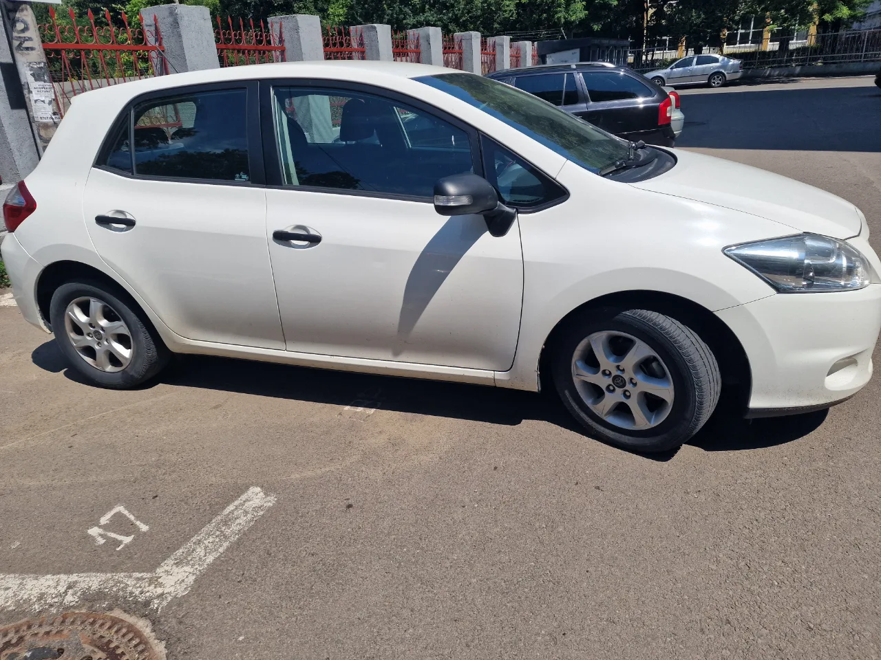Vand Toyota Auris – fotografia 2 din 8