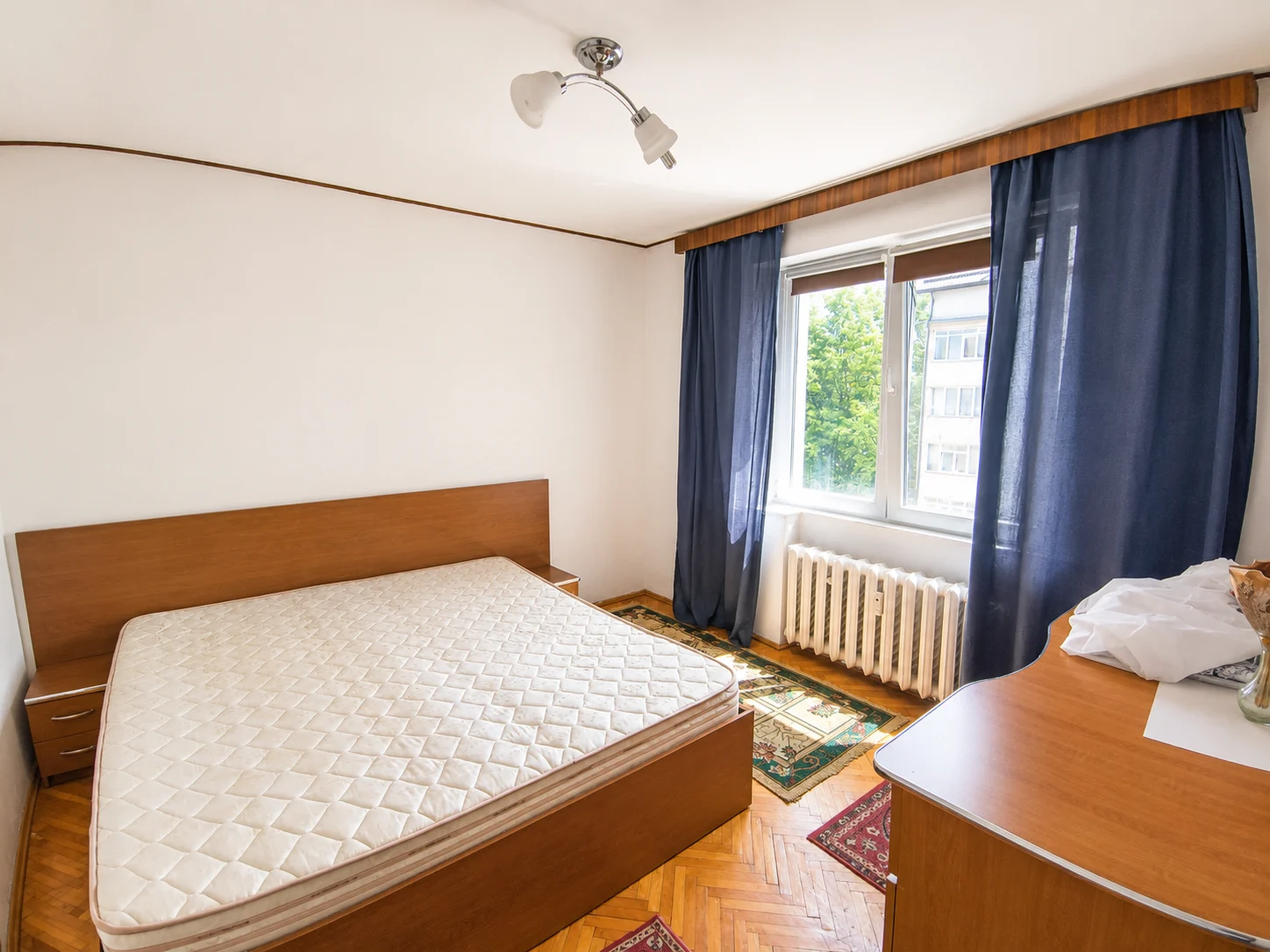 Apartament 2 camere decomandat de vânzare în George Enescu – etaj 3, bloc cu lift, ideal pentru amenajare după propriul gust – fotografia 3 din 8