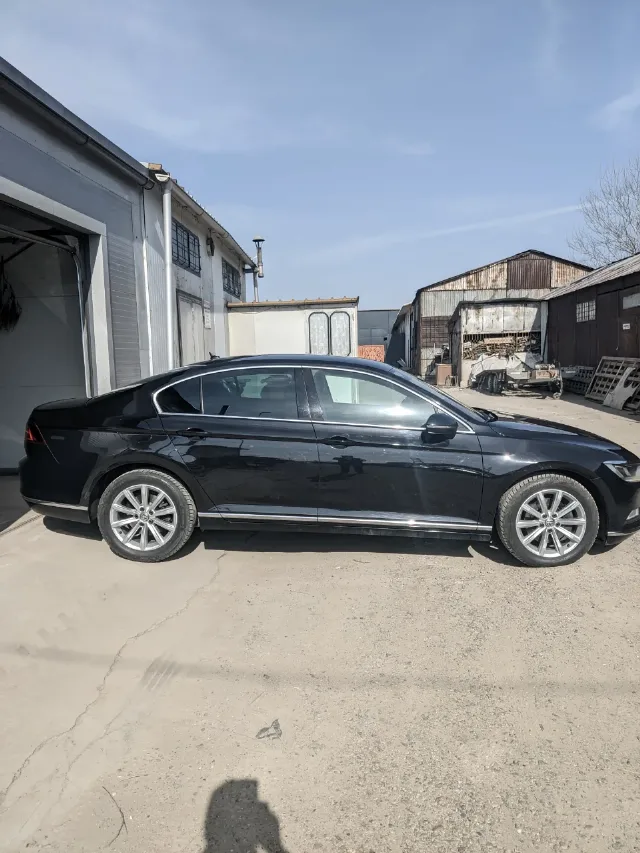 Volkswagen Passat 2.0 tdi An 2016 – fotografia 7 din 8