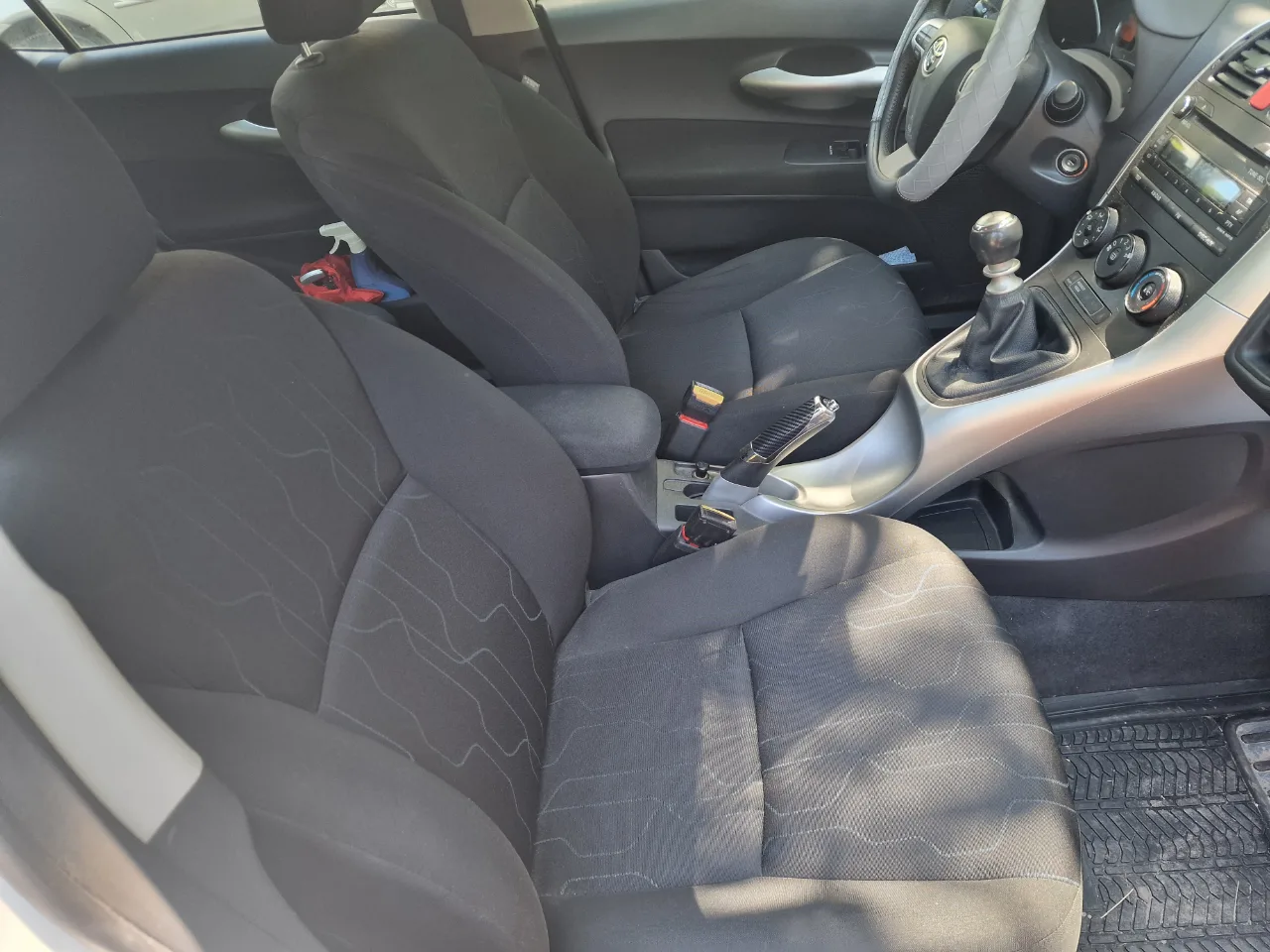 Vand Toyota Auris – fotografia 7 din 8