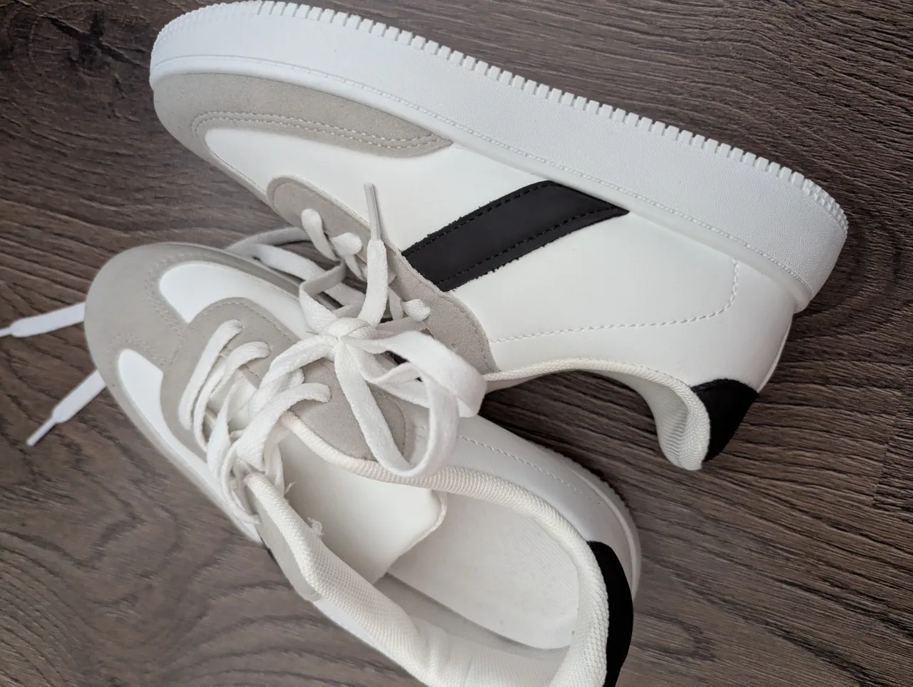 Adidași noi mărimea 38 unisex – fotografia 3 din 4
