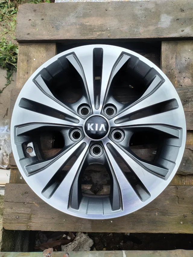 Jante aliaj 16 zoll originale Kia Ceed GT ( 2013 - ) – fotografia 3 din 7