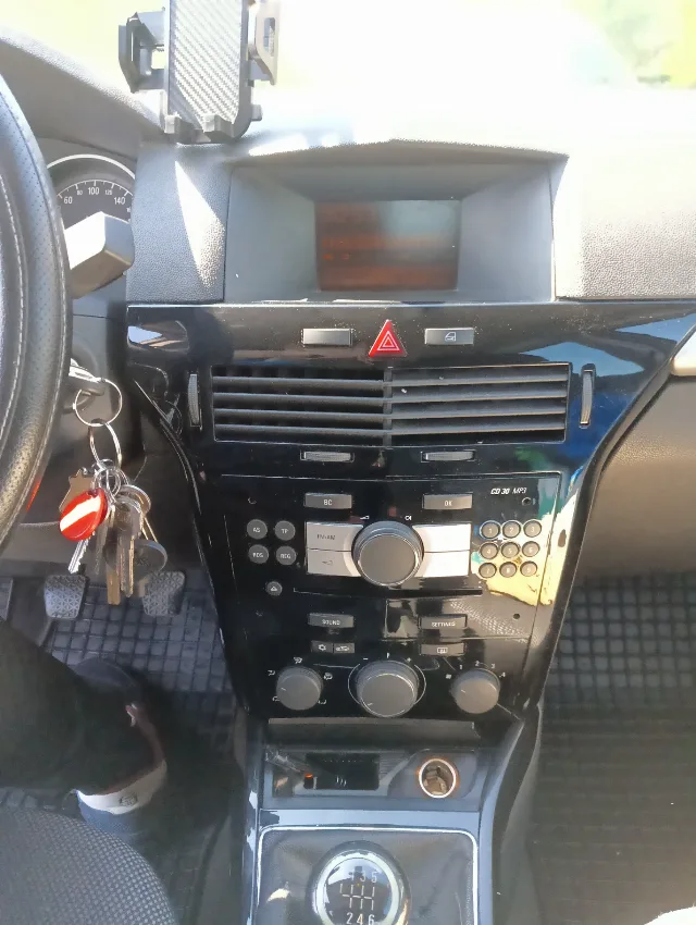 Vind Opel Astra 1.7 motorina an 2010 – fotografia 6 din 7