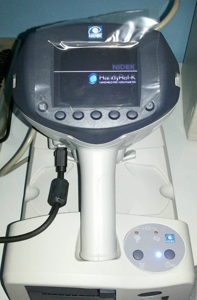 Nidek HandyRef-K Handheld Ref/Keratometer – fotografia 4 din 4