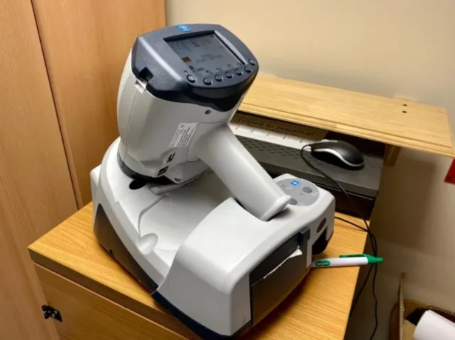 Nidek HandyRef-K Handheld Ref/Keratometer – Constanta, Constanța