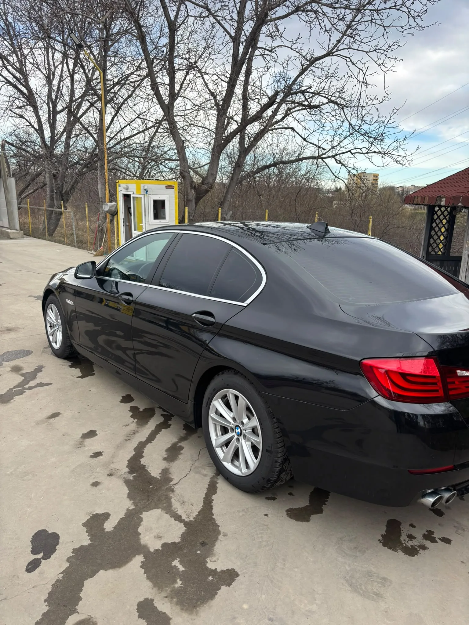 Vând BMW seria 5 F10 – fotografia 4 din 4