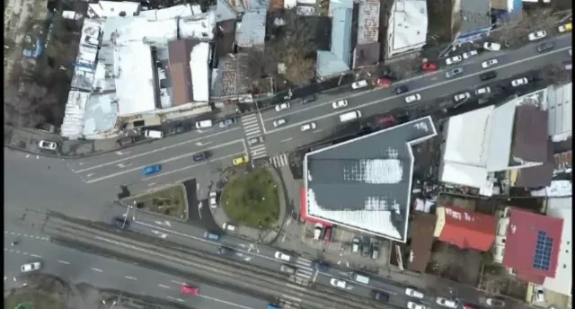 Vând spațiu comercial în intersecție.  Oportunitate de investiție sigură, randament 9.8%. – fotografia 7 din 8