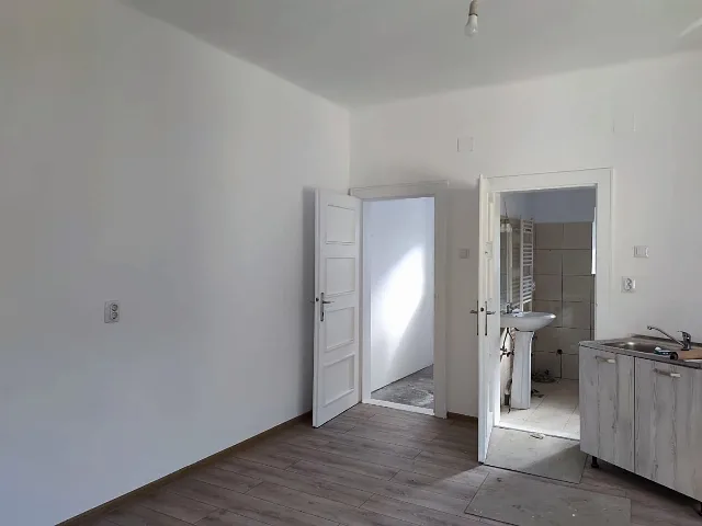 Brasov - casa, garaj, curte si gradina. – fotografia 4 din 8