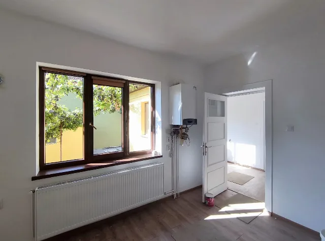 Brasov - casa, garaj, curte si gradina. – fotografia 7 din 8
