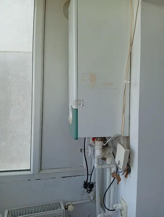 Vând apartament 3 camere – Focsani, Vrancea