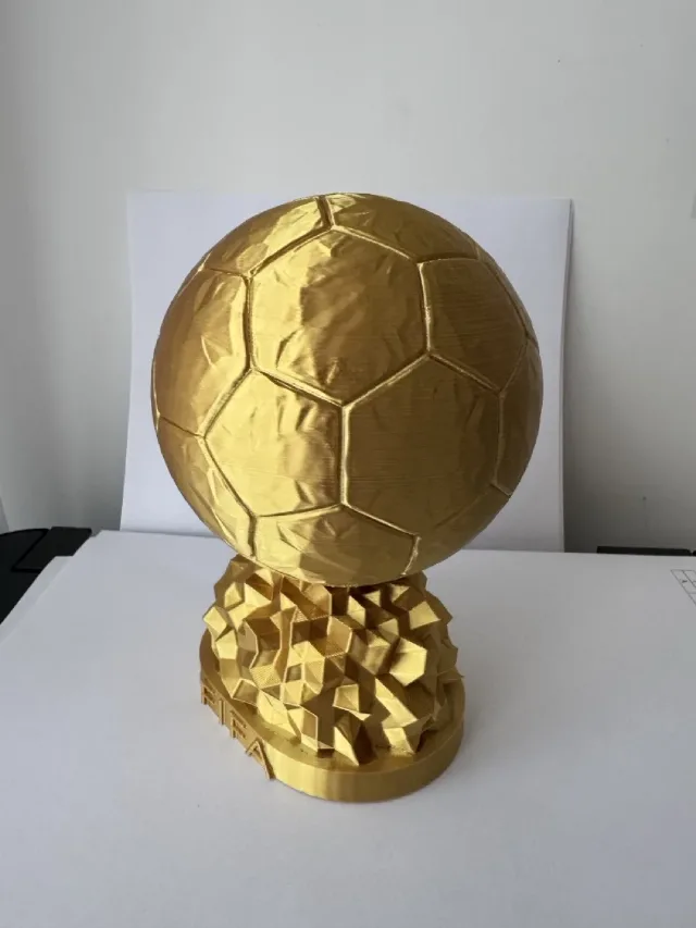 Balonul de Aur - 16 cm înălțime – fotografia 2 din 5