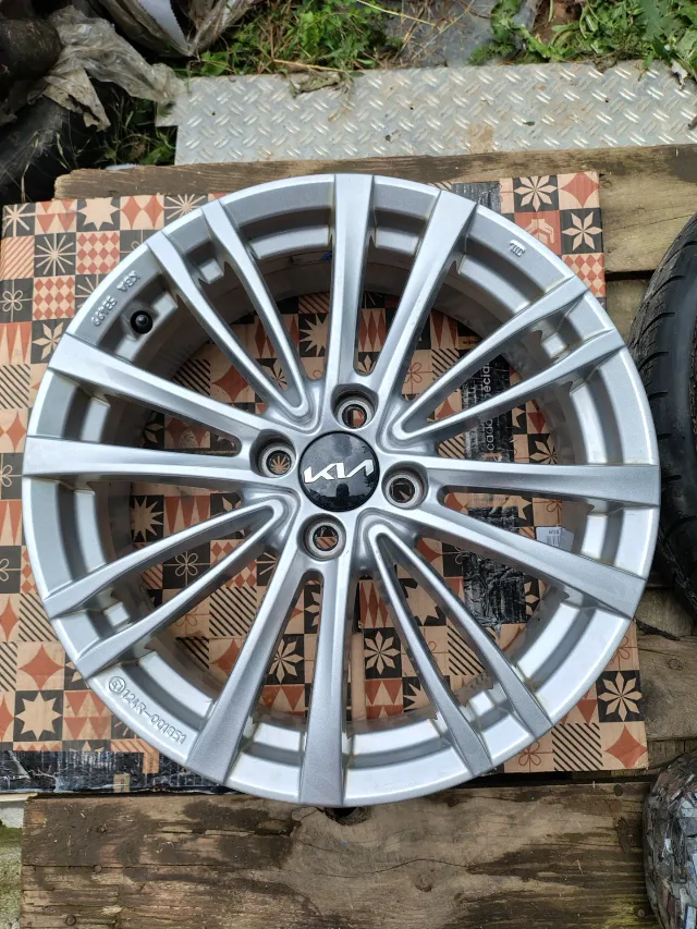 Jante aliaj 17 zoll Kia Stonic ( 2017-) – fotografia 4 din 7